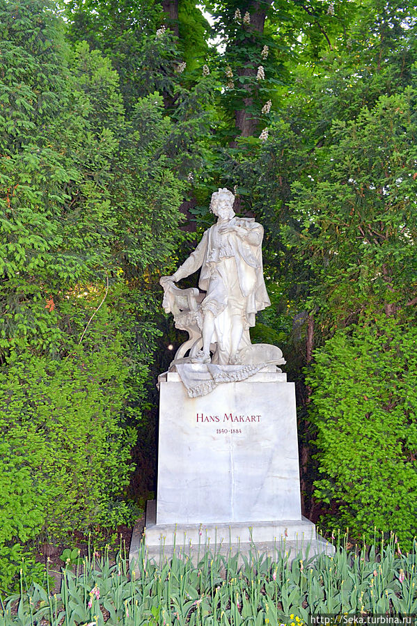Памятник художнику Х. Макарту Вена, Австрия