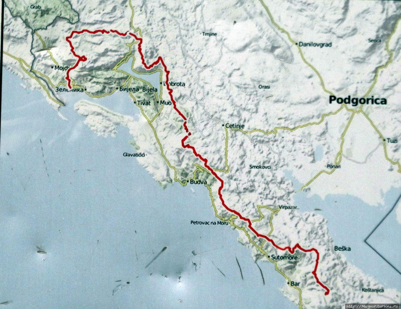 Черногорская приморская  горная тропа. Поиск начала тропы... Бар, Черногория