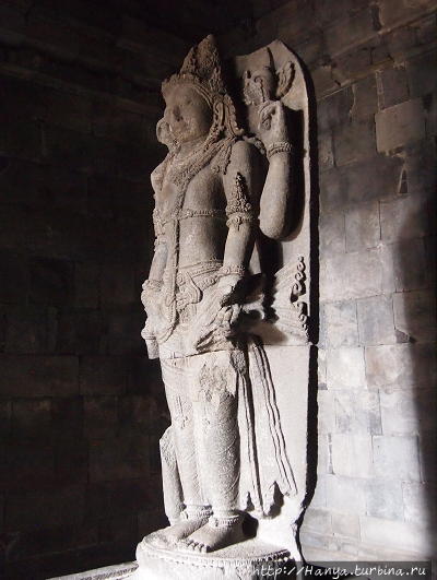 Статуя Вишну из одноименного храма. Фото из интернета Джокьякарта, Индонезия