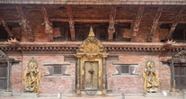 Мул Чоук Королевского дворца в Дурбаре Патана. Ганга и Ямуна. Из интернета