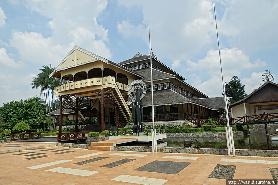 Архитектура Индонезии. Ява, Индонезия