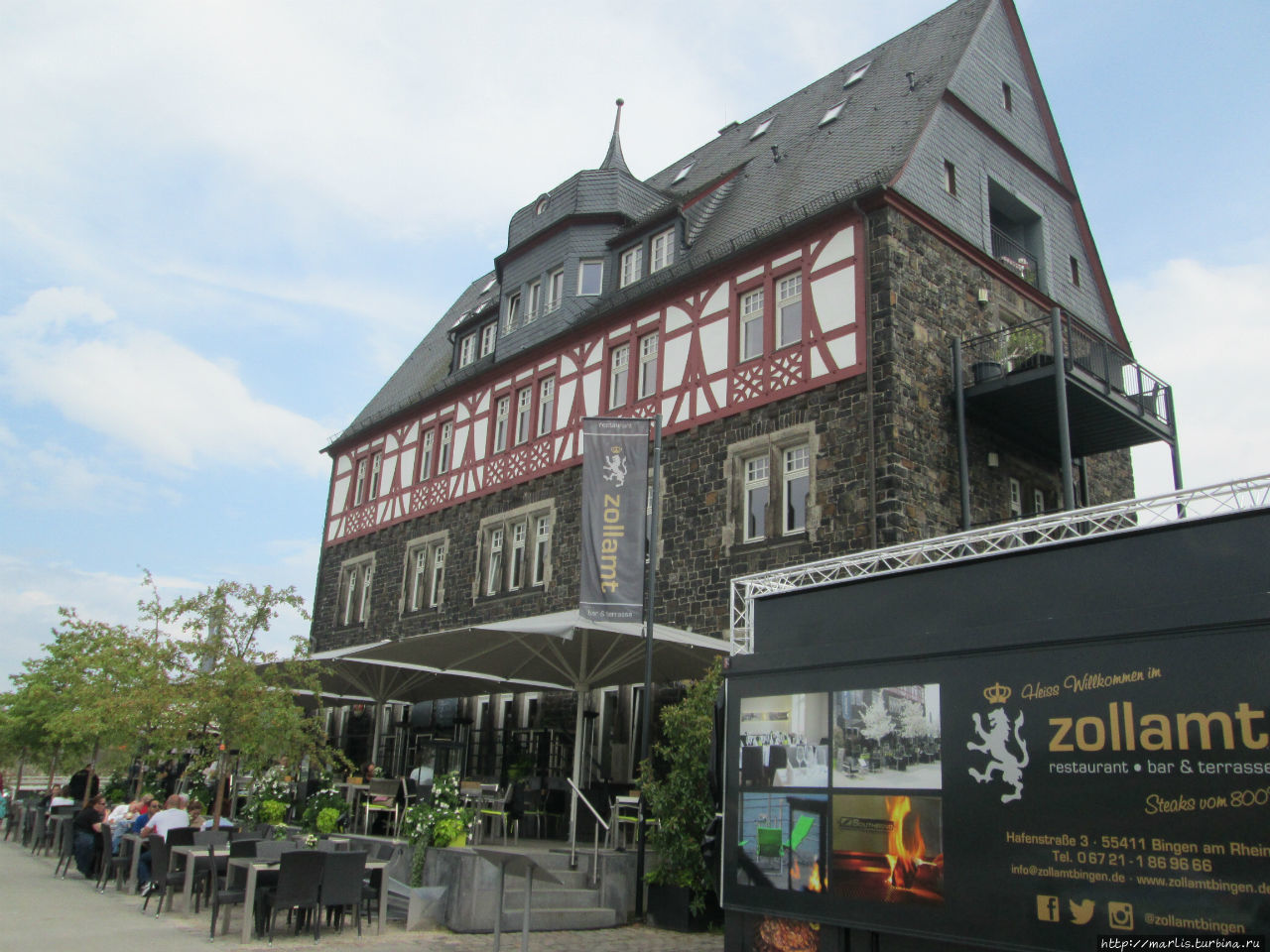 Ресторан в историческом здании рейнской таможни Бинген-на-Рейне, Германия
