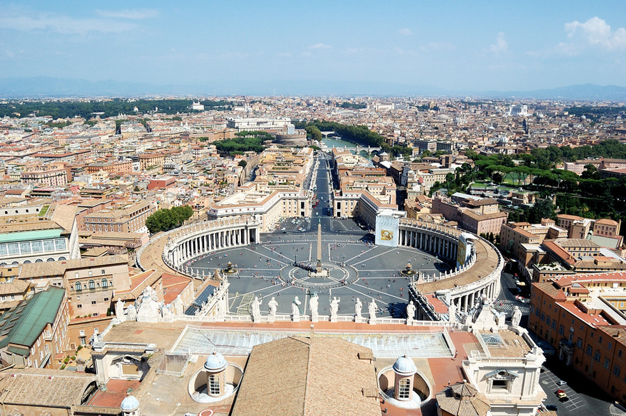 Форум, Ватикан и лже-полицейские в Риме Рим, Италия