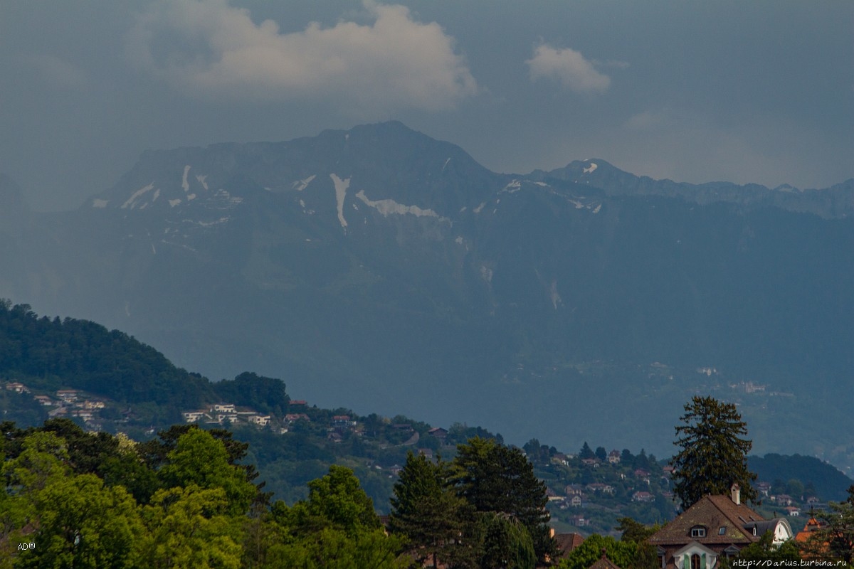 Лозанна, Виды с Кафедрального собора Лозанны — Альпы Лозанна, Швейцария