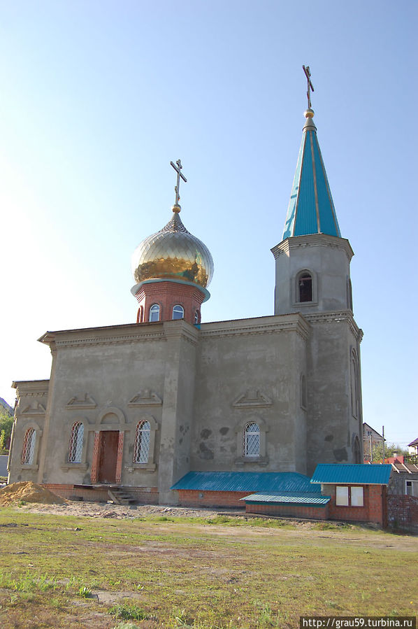 Храм трёх Святителей Саратов, Россия