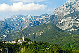 Австрия — страна открытка. Города затеряны в живописных Альпах.