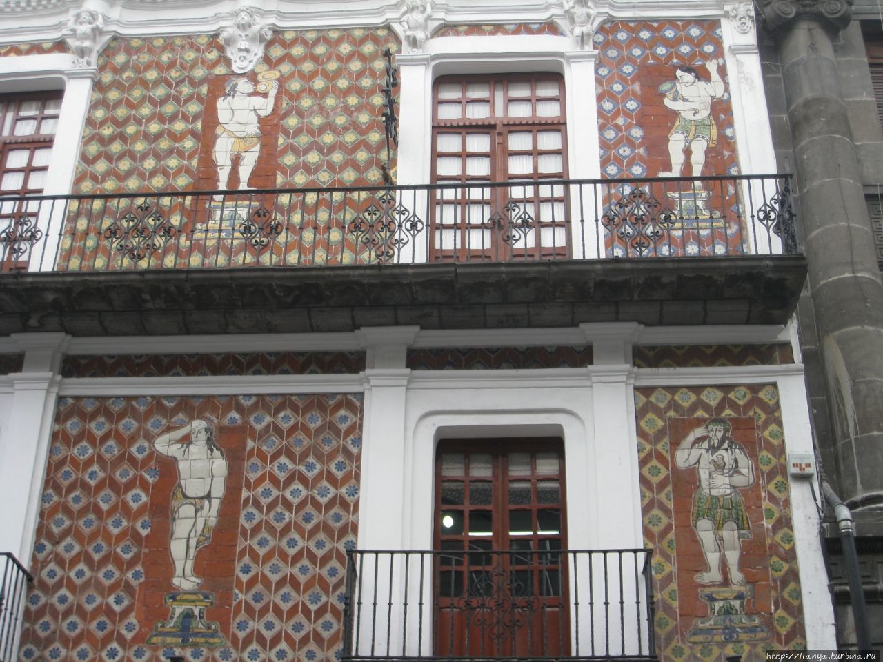 «Кукольный дом» (Каса-де-лос-Муньекос) Пуэбла, Мексика