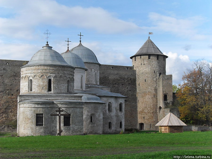 Осенняя прогулка по Ивангородской крепости Ивангород, Россия