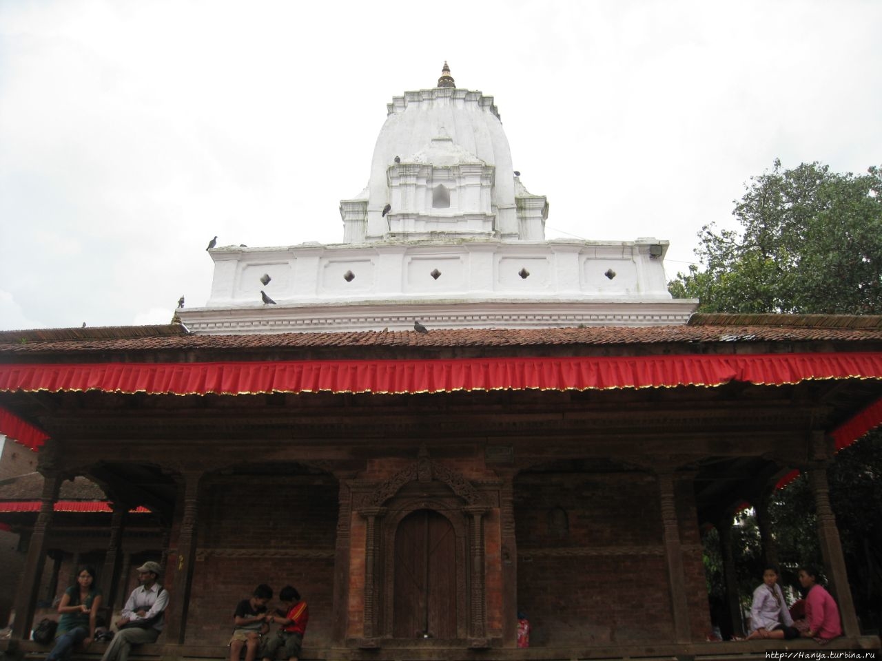 Храм Какешвар (Kakeshwar Temple, или Kageshwor) Катманду, Непал