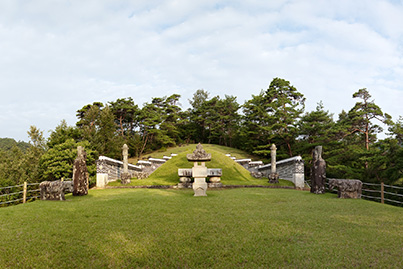 Королевские гробницы Йонволь Чанглен / Jangneung (Yeongwol) royal tombs (영월 장릉)
