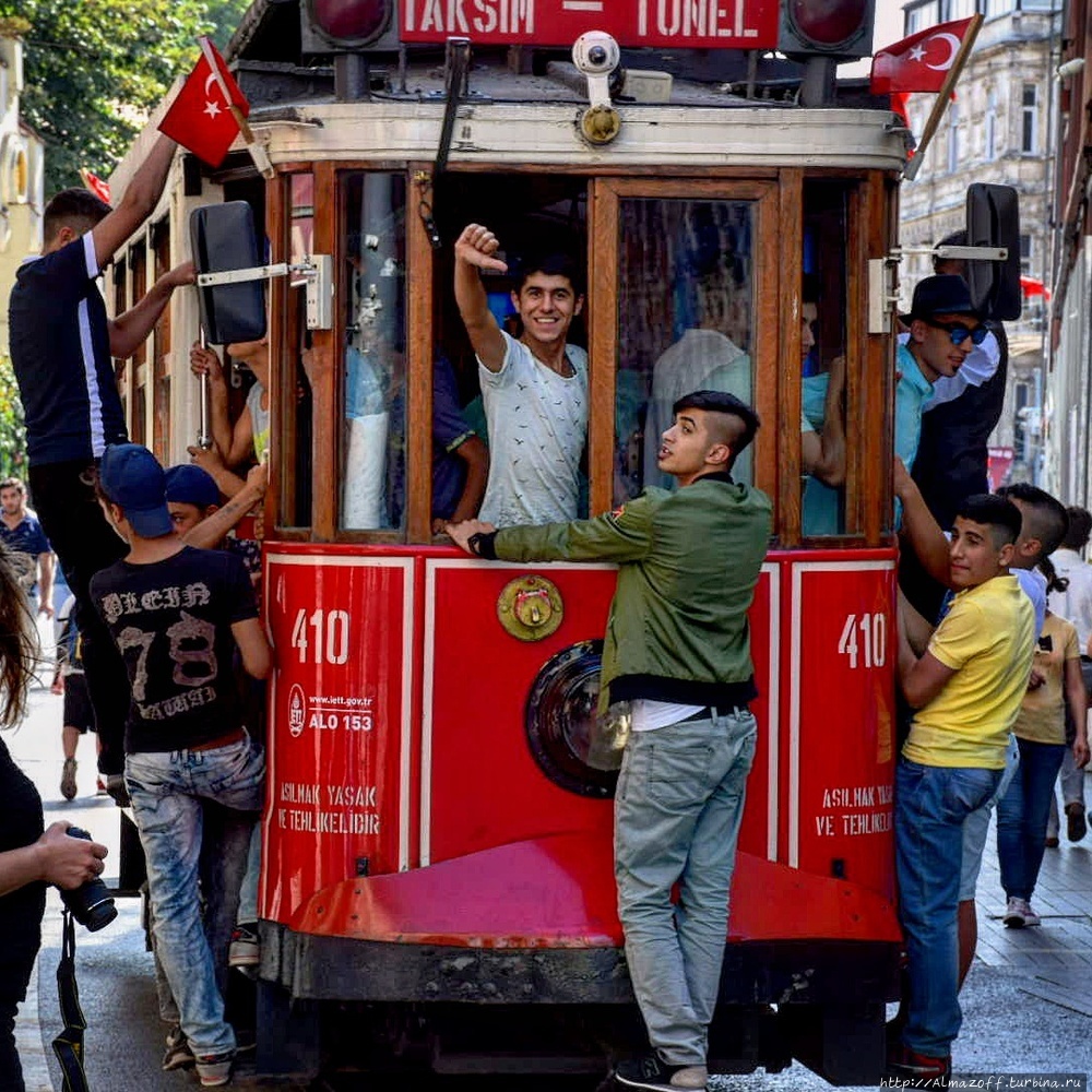 Площадь Таксим / Taksim Meydani