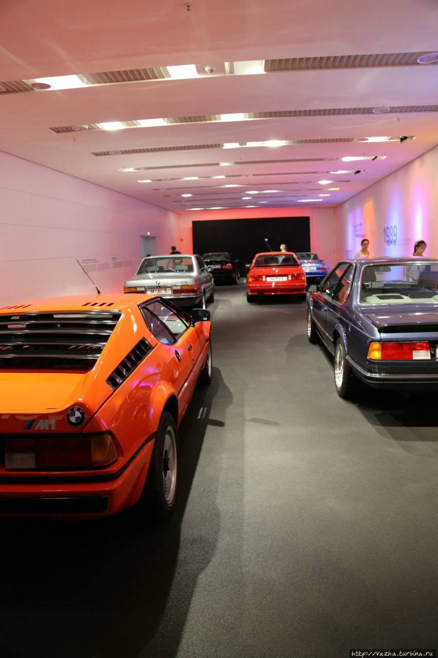 Музей BMW в Мюнхене. Третья часть Мюнхен, Германия