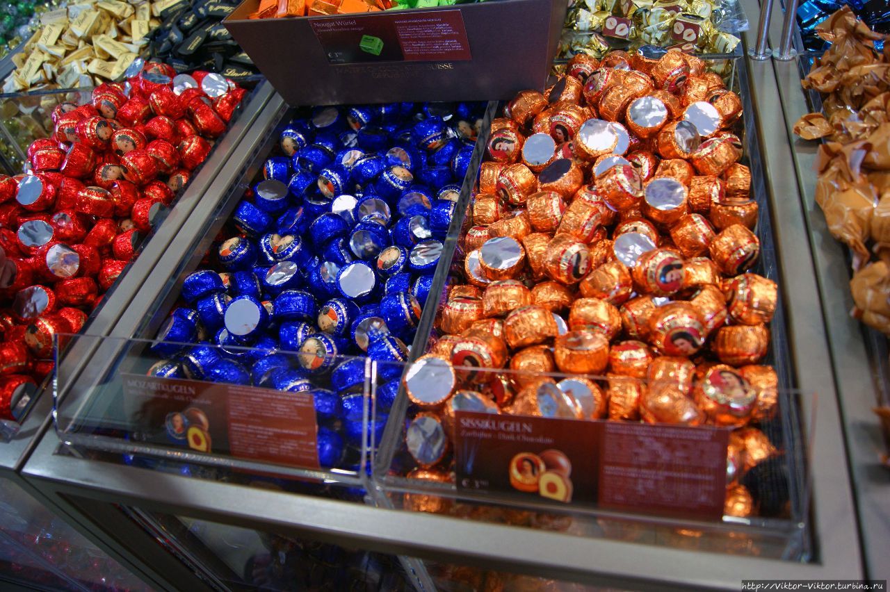 Моцарткугель (моцартовский шарик)- шоколадные конфеты с начинкой из марципана Зальцбург, Австрия