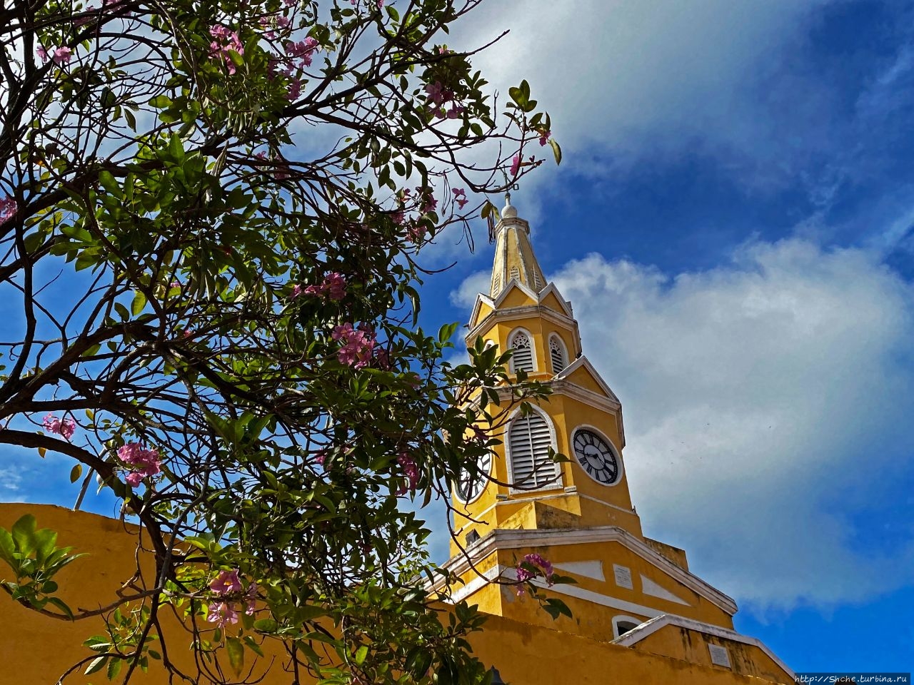 Часовая башня Картахена, Колумбия