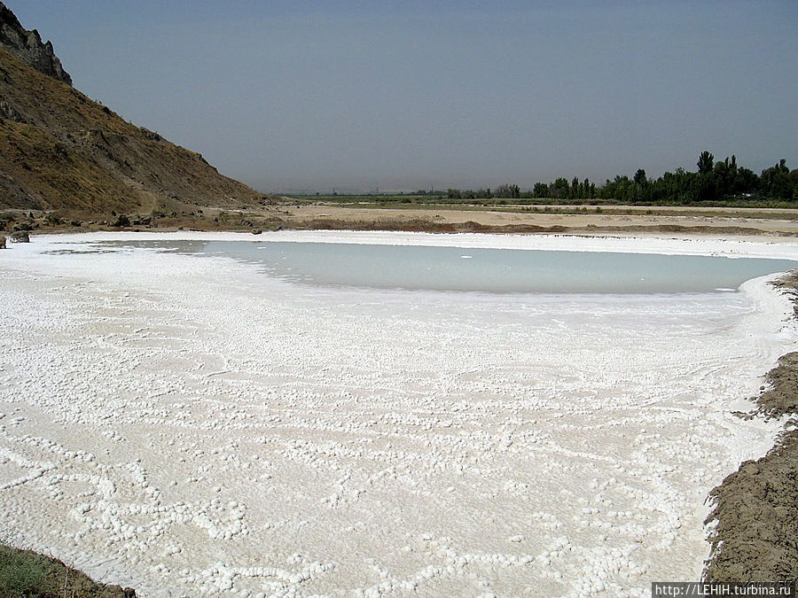 Соляная гора Ходжа Мумин Хулбук, Таджикистан