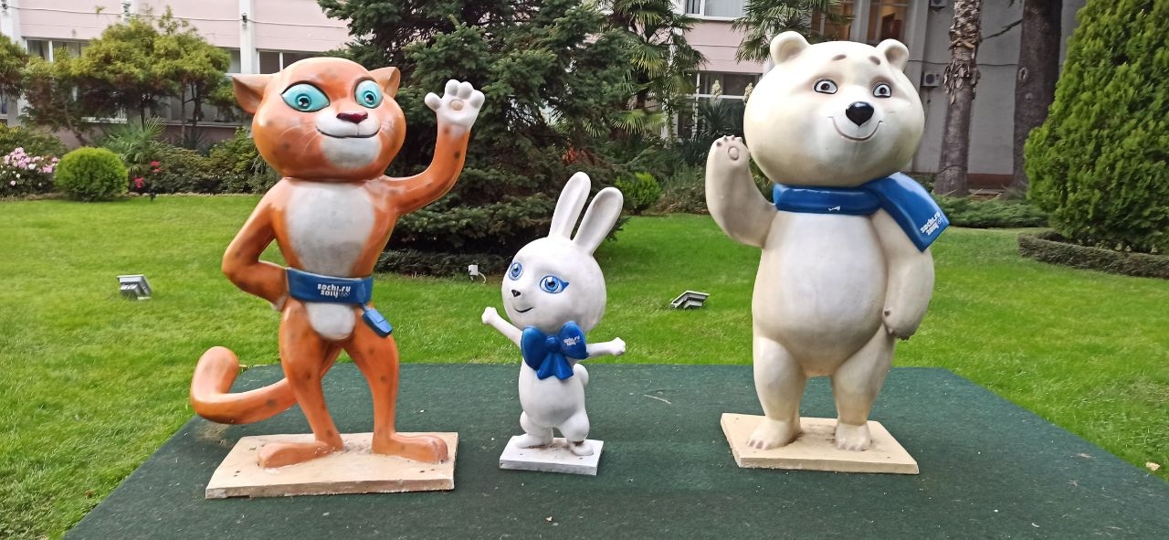 Талисманы Олимпийских игр в Сочи / Sculpture 