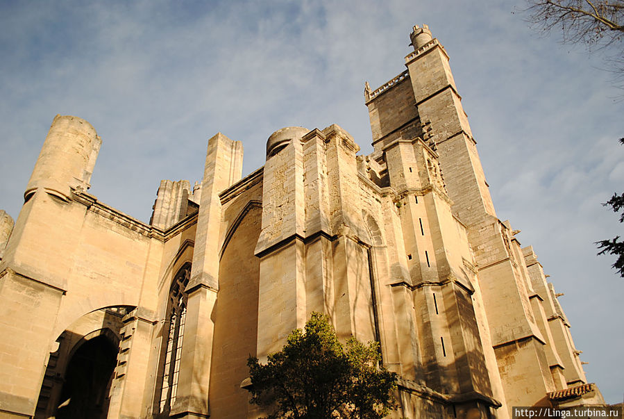 Собор Сен-Жюст и Сен-Пастер / Saint-Just-et-Saint-Pasteur