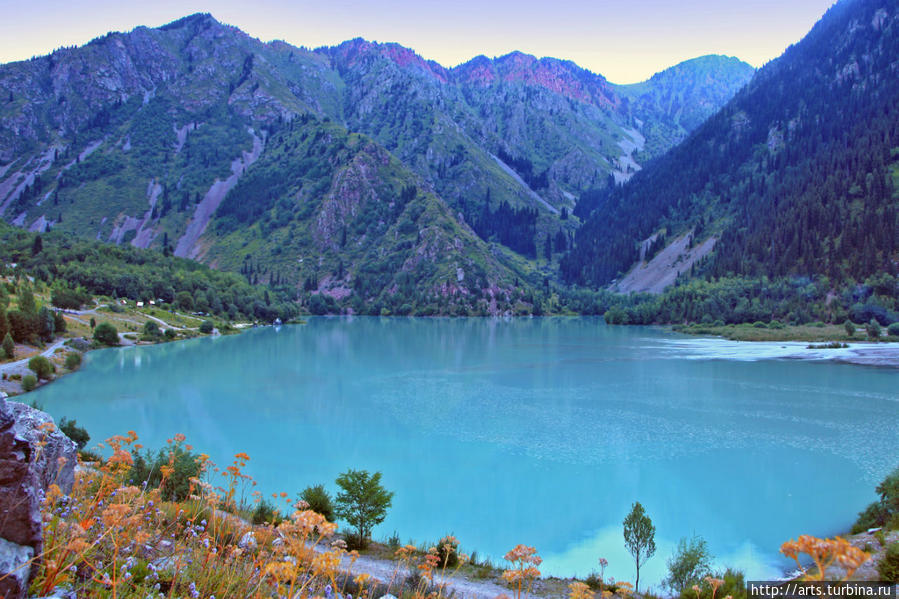 Озеро Иссык, Алматинская область Иссык озеро, Казахстан