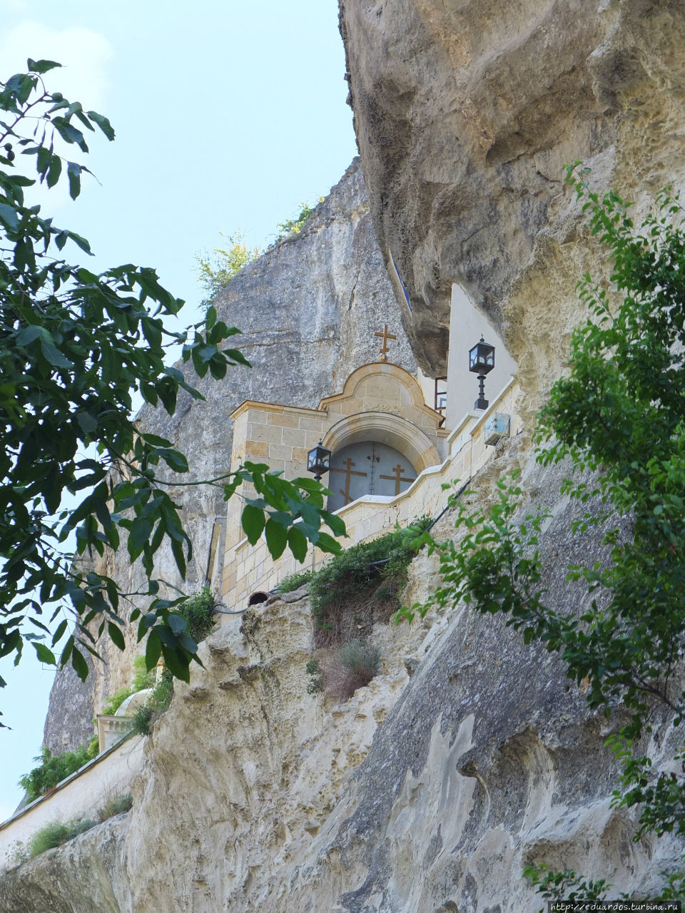 Бахчисарай пещерный город до пещерного монастыря