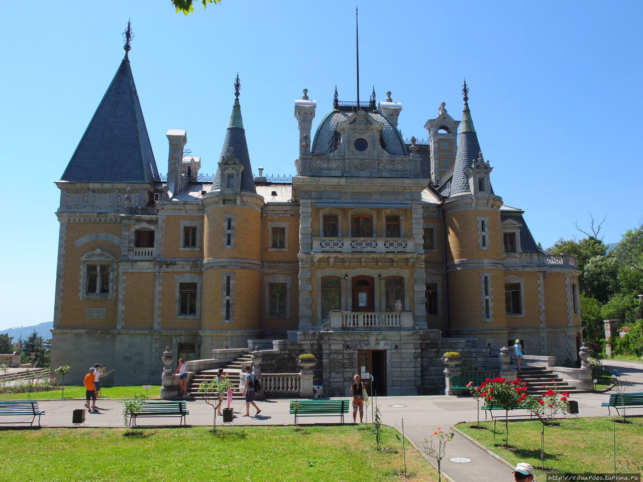 Массандровский дворец во всей красе Ялта, Россия