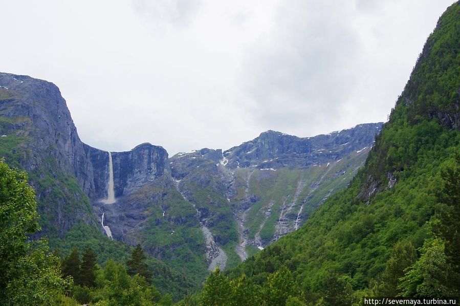 Самый высокий водопад северной Европы Центральная Норвегия, Норвегия
