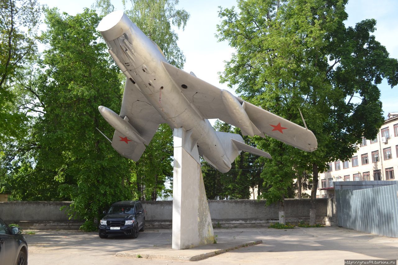 Самолёт Миг-17 / MiG-17