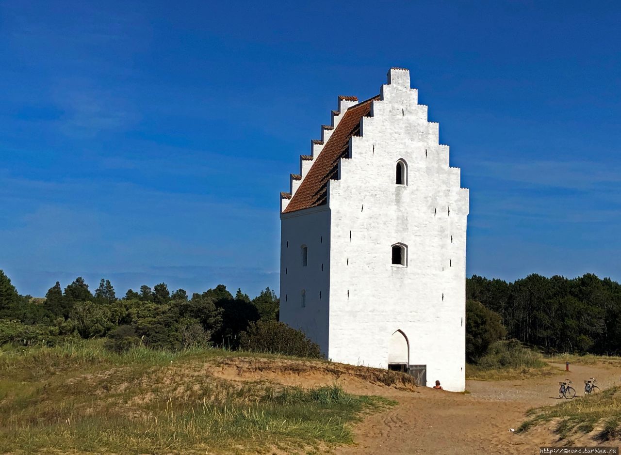 Занесенная песком церковь Скаген, Дания