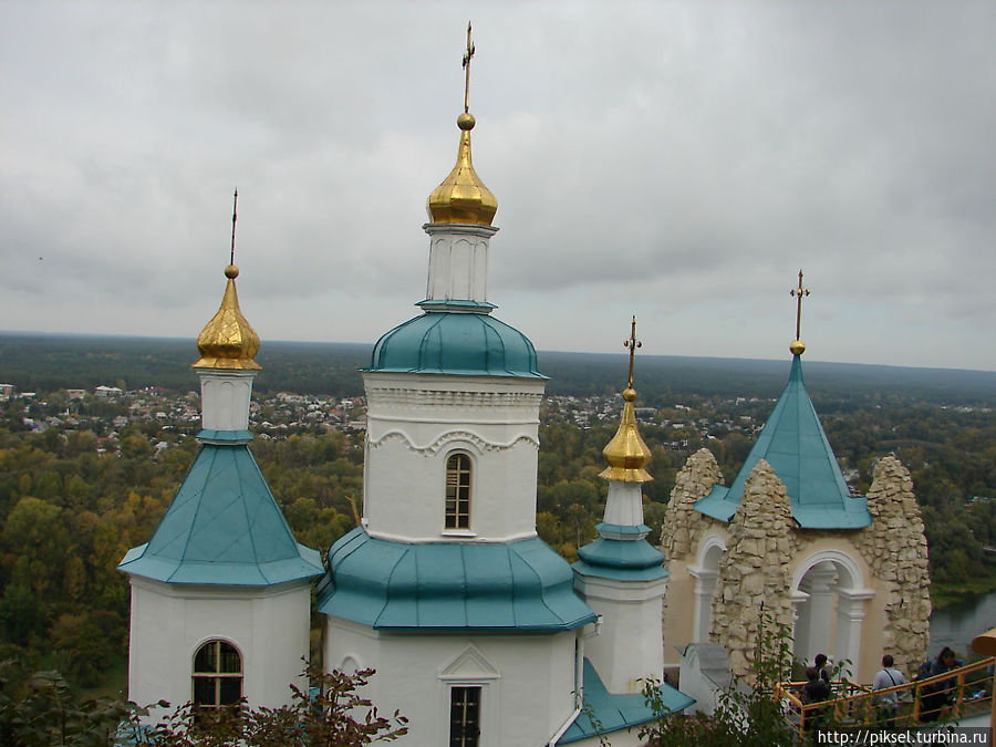 Николаевская церковь на Святой скале и часовня Андрея Первозванного Святогорск, Украина