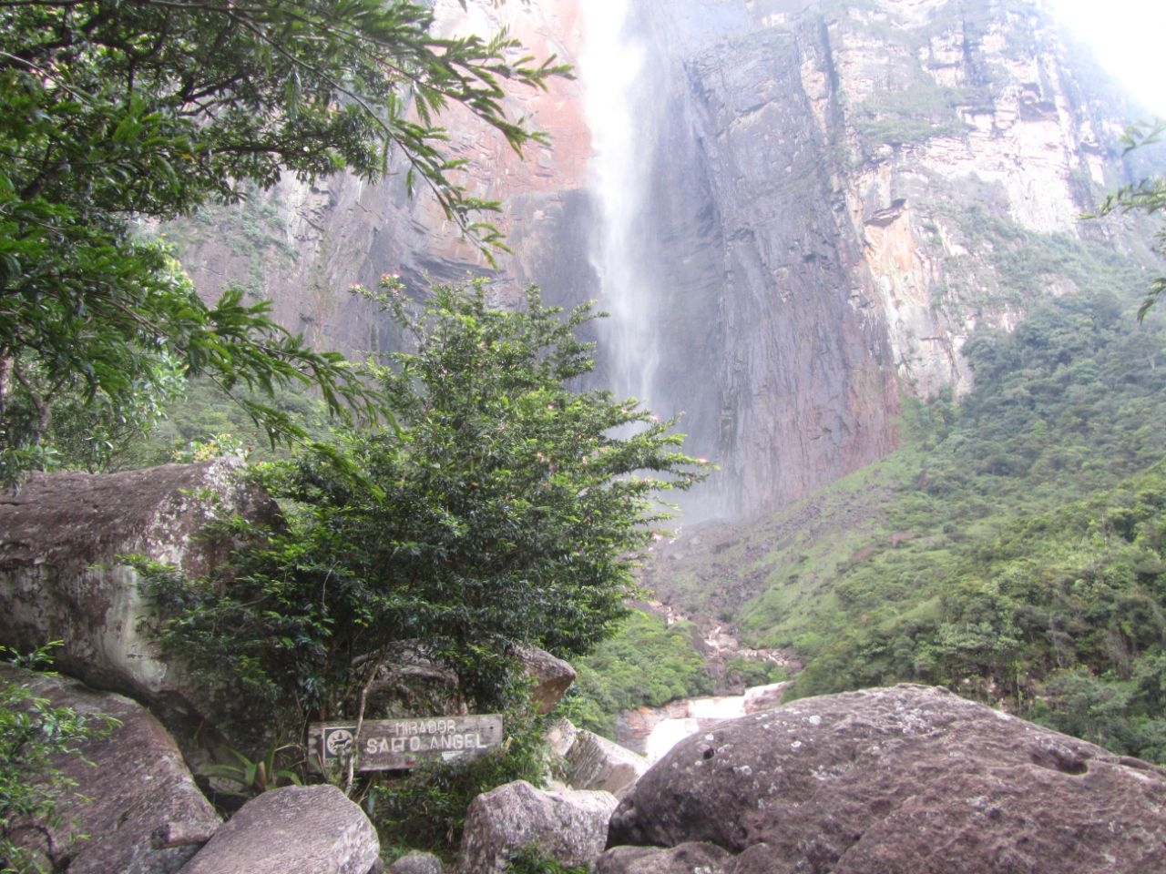Водопад Анхель (Керепакупаи-Меру) Национальный парк Канайма, Венесуэла