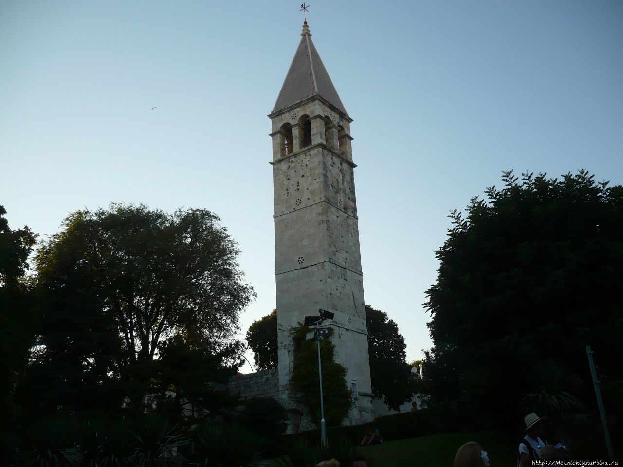 Колокольня Сент-Ренье / Bell-tower of Saint-Rainier