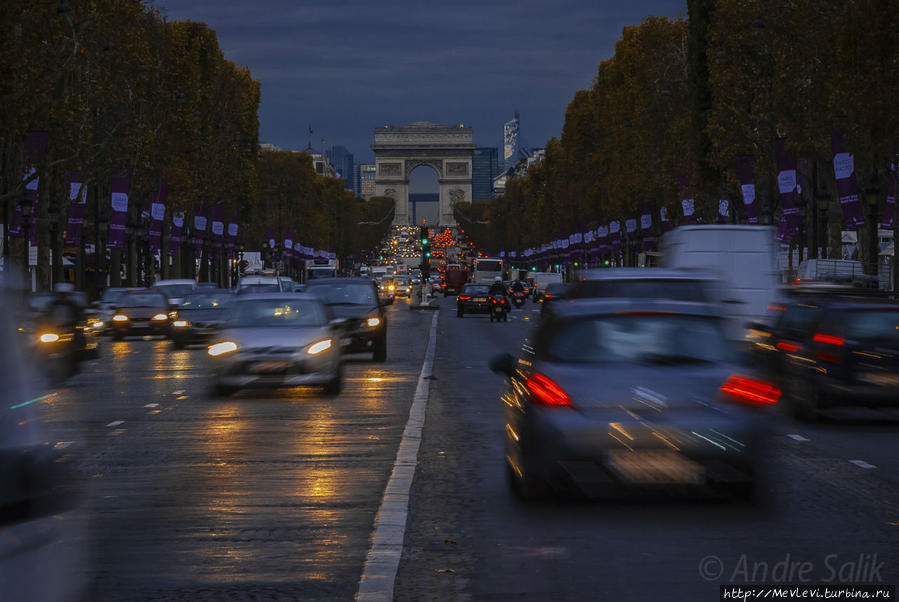 На рассвете Париж, Франция