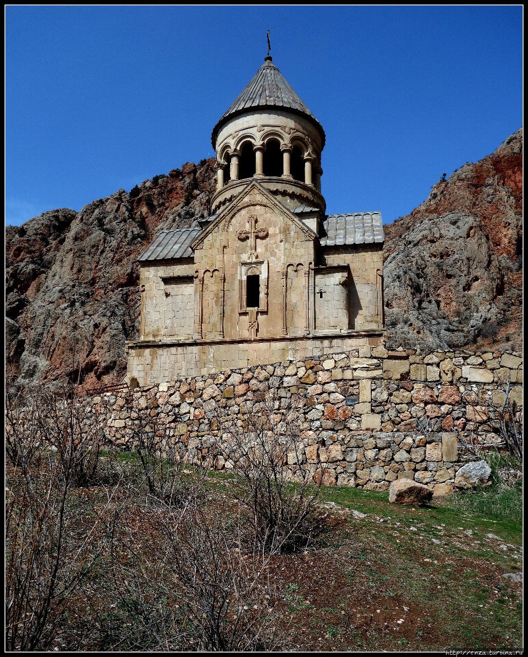 Армения. День 4 Нораванк. Вечный спектакль во имя любви Нораванк Монастырь, Армения