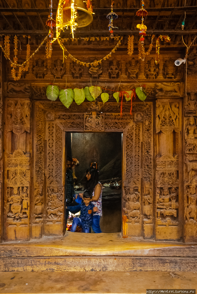 Храм Хадимбы Манали, Индия