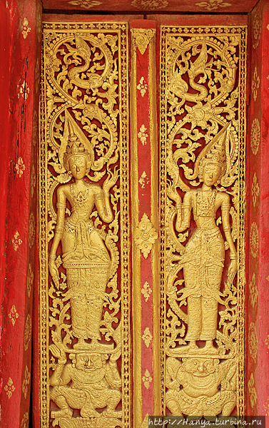 Двери Сима Монастыря Открытого Сердца Ват Ахам. Фото из интернета Луанг-Прабанг, Лаос