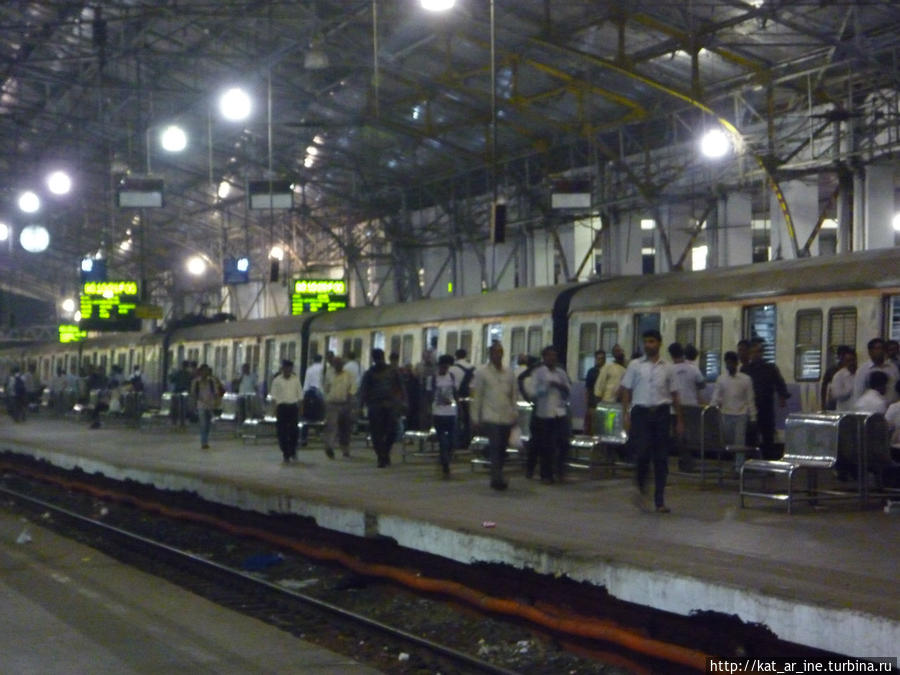 местное метро Мумбаи, Индия