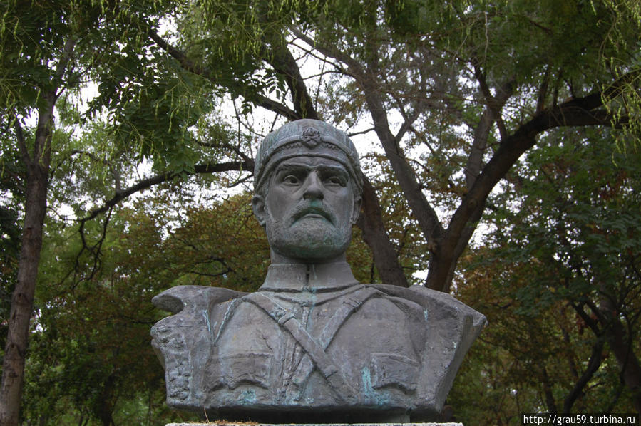 Памятник Тодору Александрову Бургас, Болгария