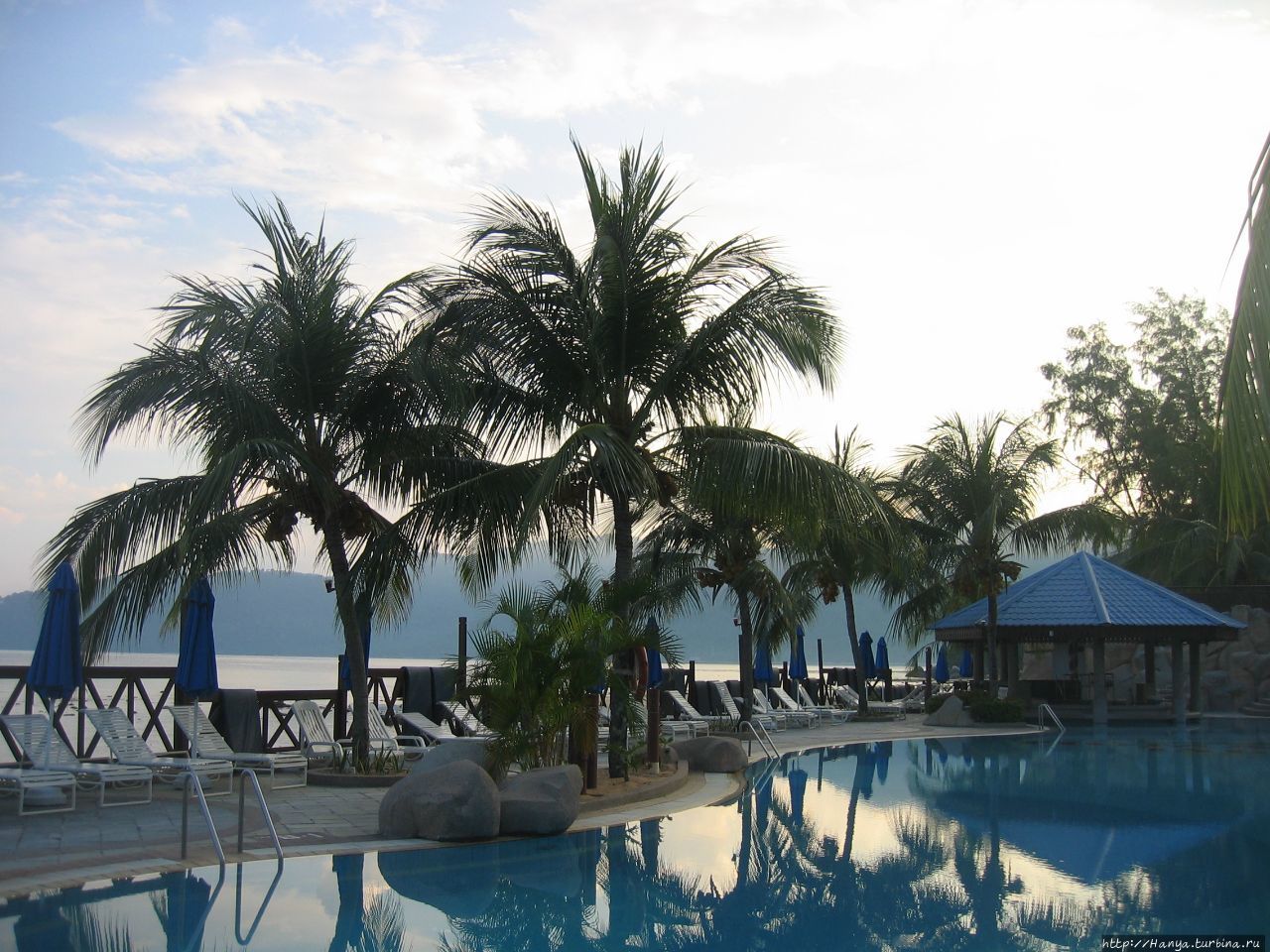 Отель Berjaya Tioman Beach 4* / Berjaya Tioman Beach Hotel 4*