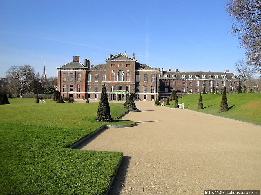 Кенсингтонский дворец — бывшая резиденция принцессы Дианы Лондон, Великобритания