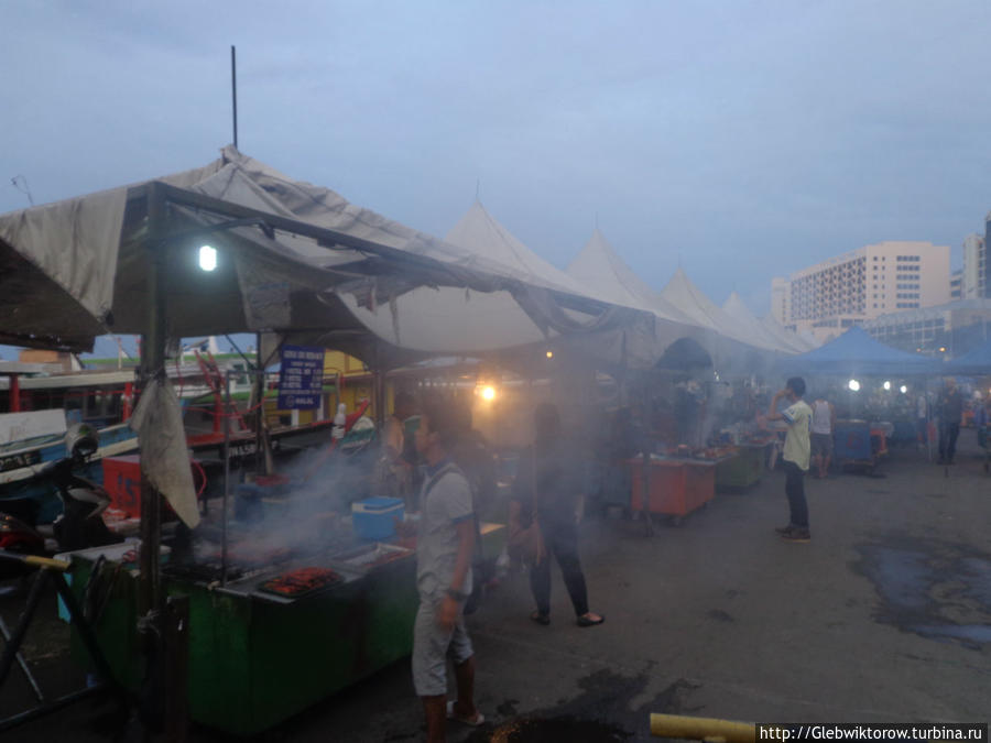 Вечерний рынок Кота-Кинабалу, Малайзия