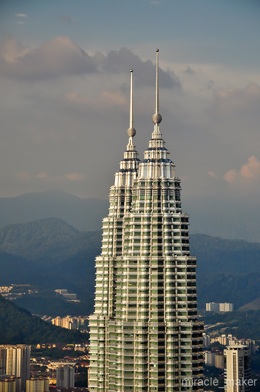 Вершины Петронаса.