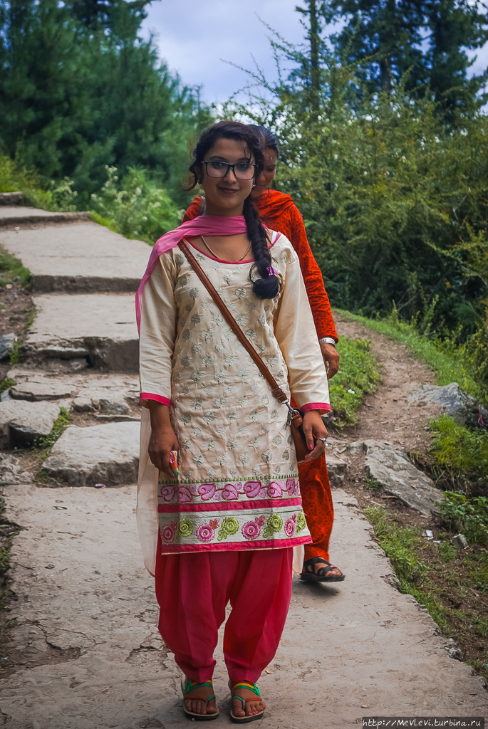 Восхождение к Храму Штат Химачал-Прадеш, Индия