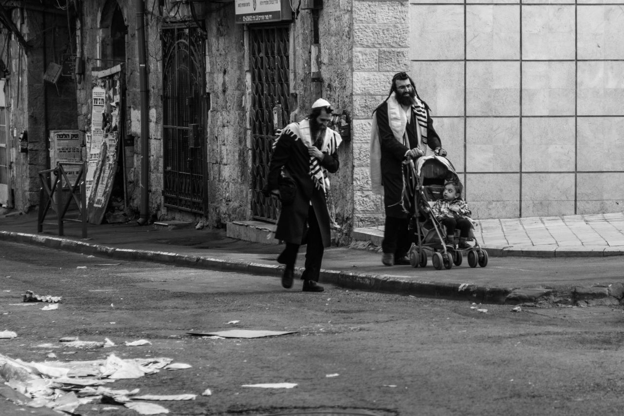 Иерусалим. На улице евреев-ортодоксов Иерусалим, Израиль