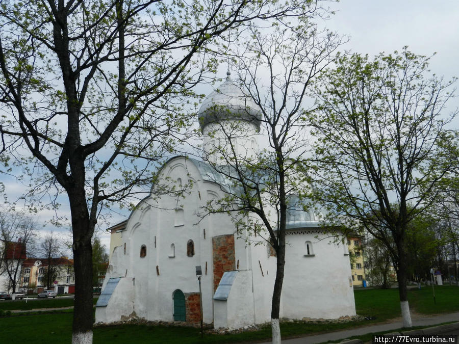 Церковь Святого Василия 
1407 г. Великий Новгород, Россия