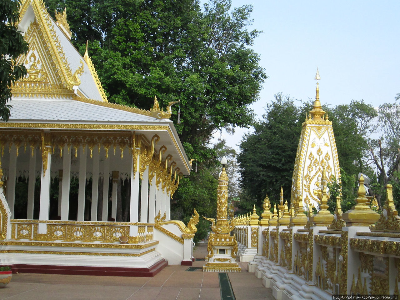 Wat Phrathat Nong Bua Убон-Ратчатани, Таиланд
