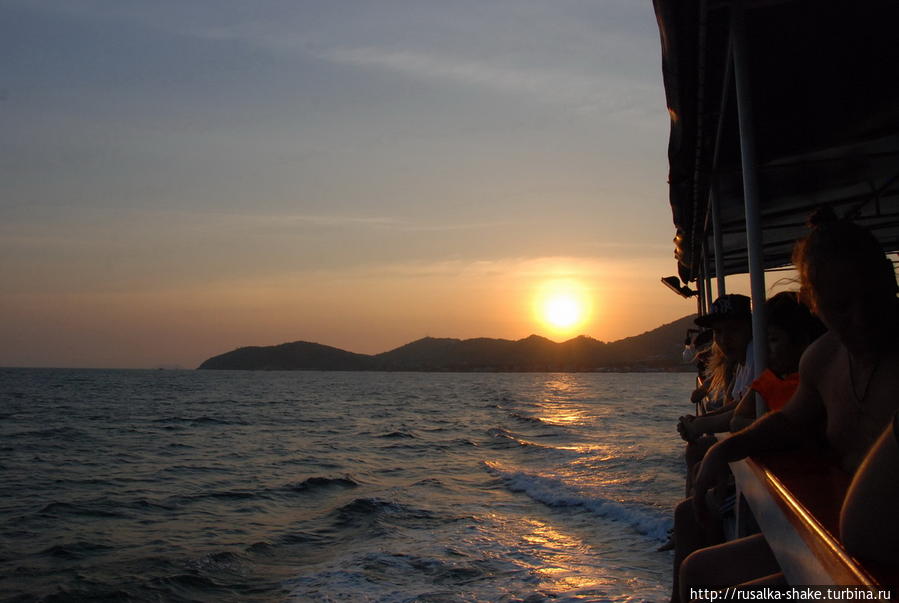 Пляж Тьен: красоты и закаты Остров Лан, Таиланд