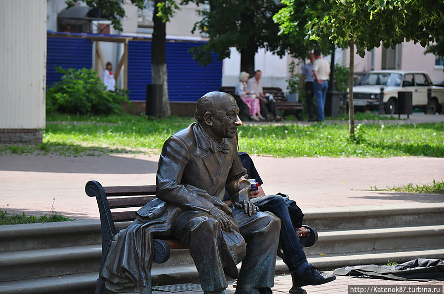 Памятник Евгению Евстигнееву Нижний Новгород, Россия