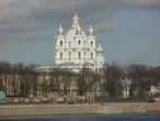 вид на Смольный собор с Большехтинского моста