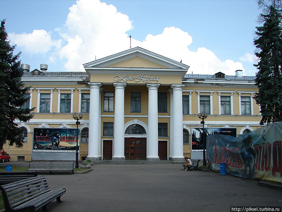 Флигель, составная часть МЦКИ (дворец КИНО) Киев, Украина