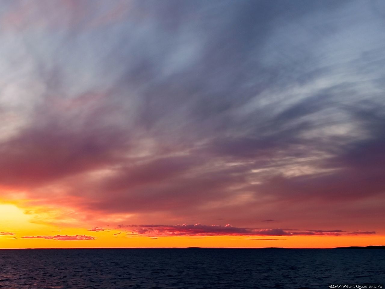 Закат на Белом море Рабочеостровск, Россия