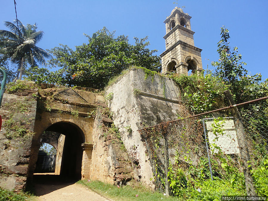 Остатки голландского форта Шри-Ланка